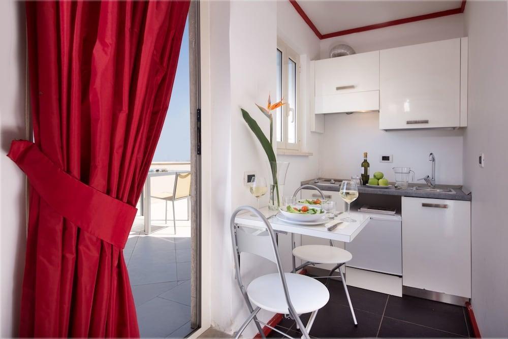 Roma Dreaming Aparthotel Bagian luar foto