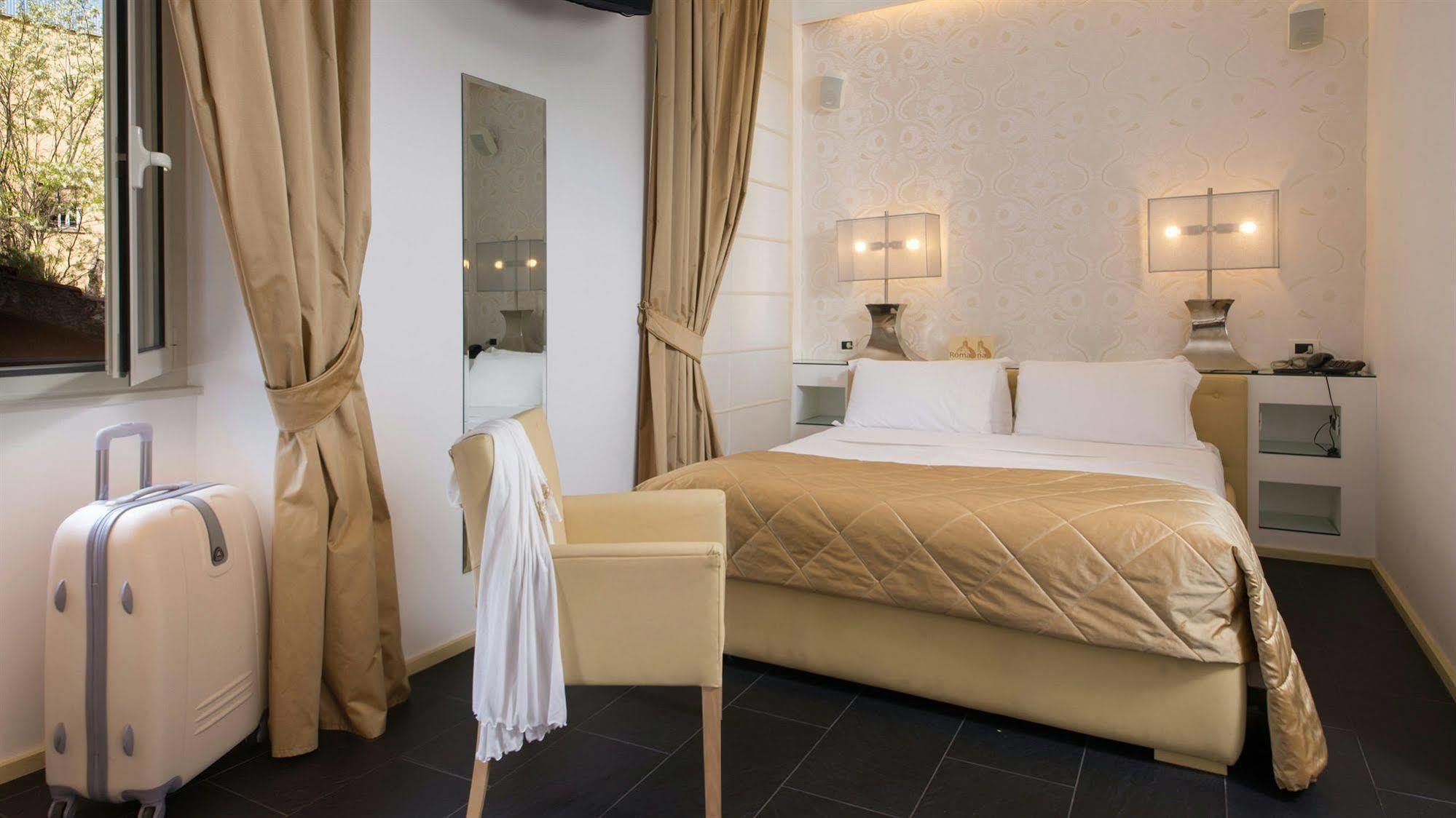 Roma Dreaming Aparthotel Bagian luar foto