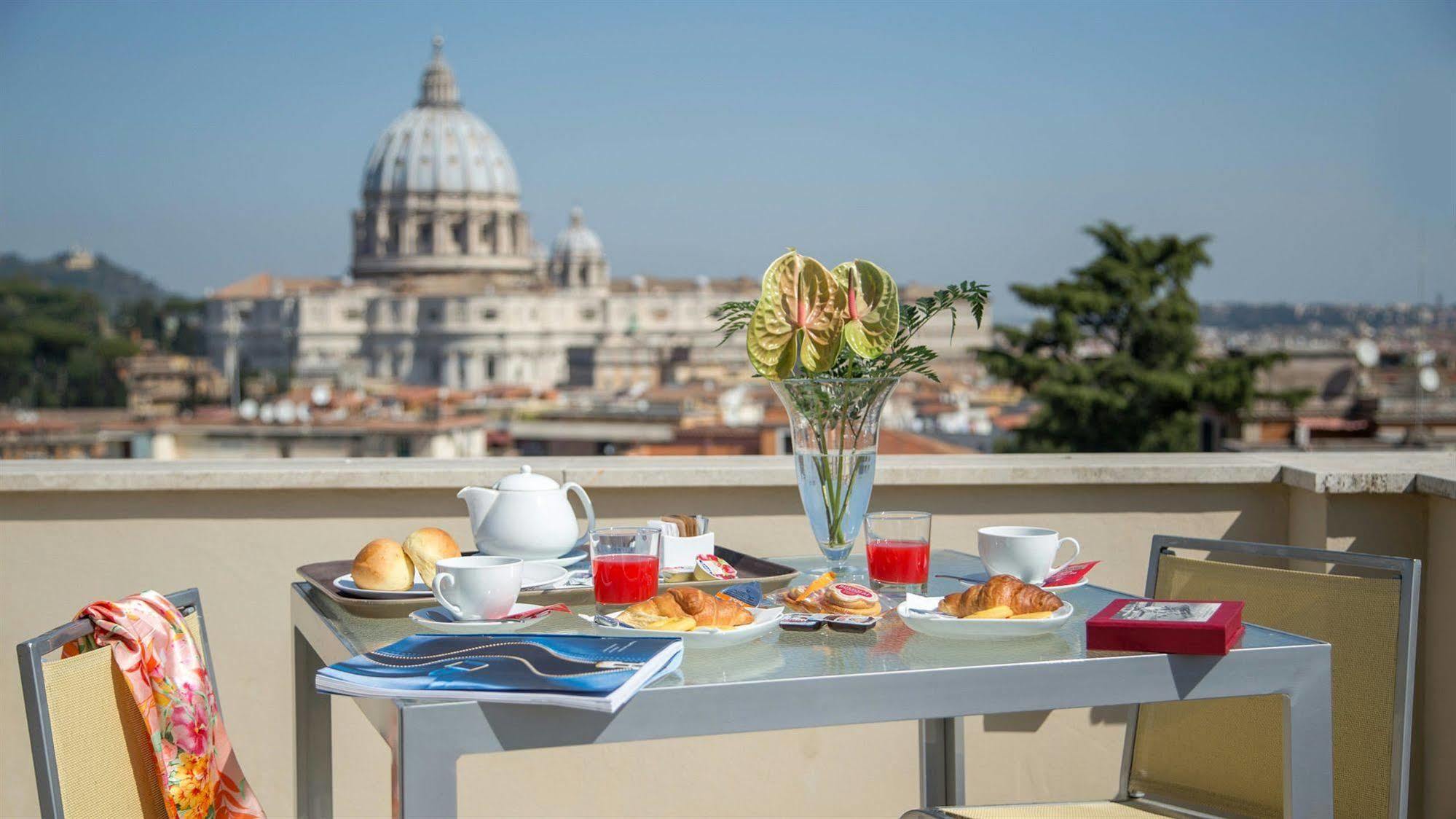 Roma Dreaming Aparthotel Bagian luar foto
