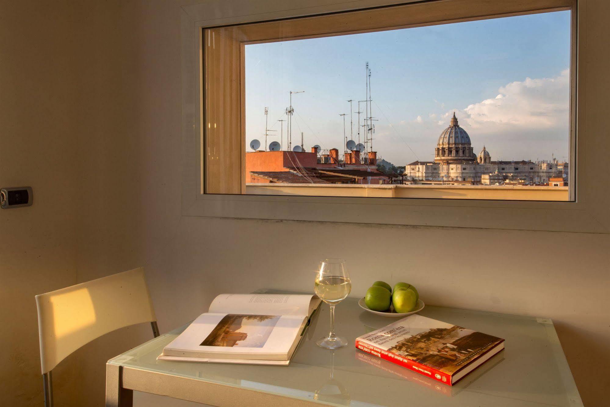 Roma Dreaming Aparthotel Bagian luar foto