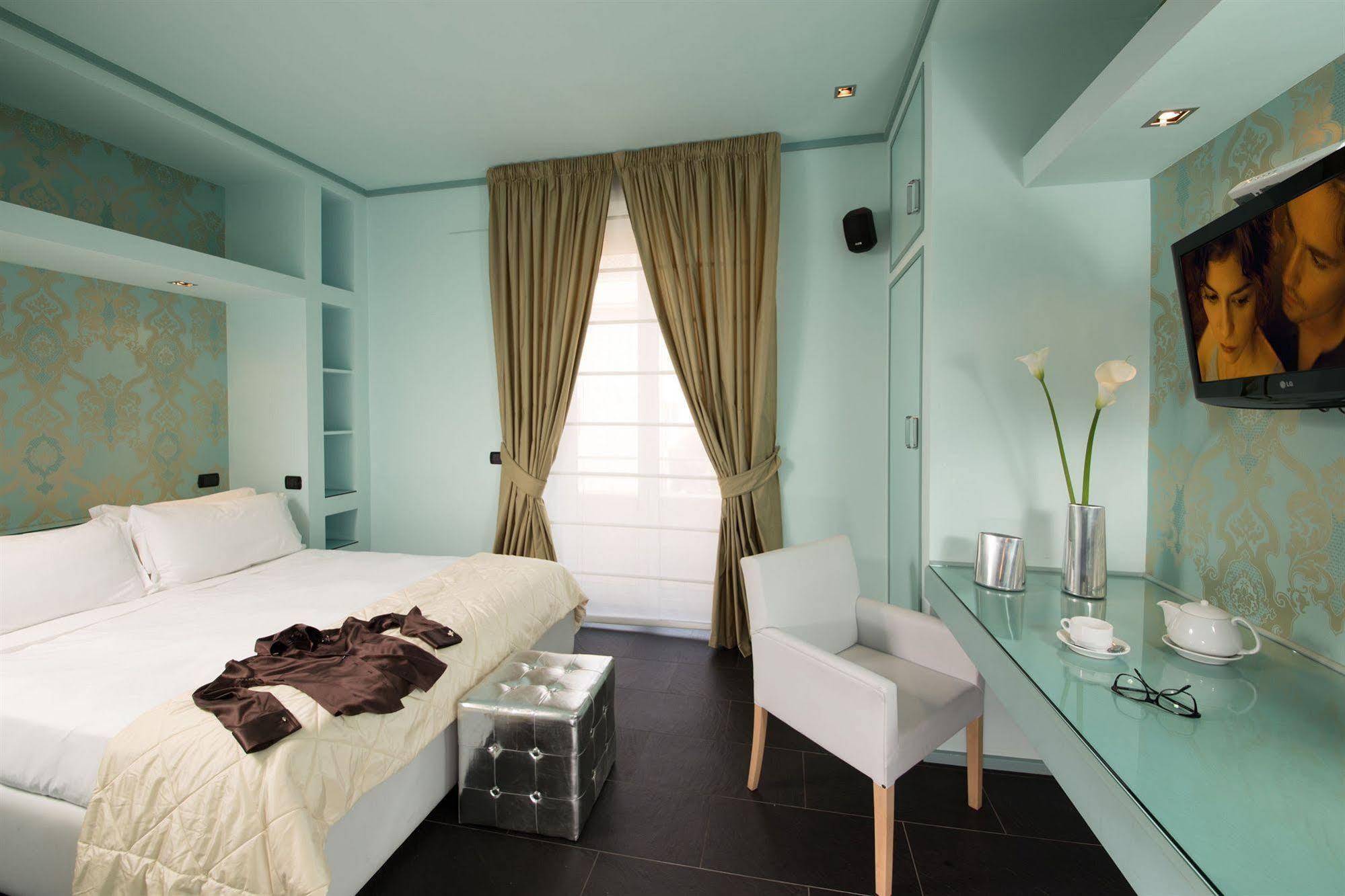 Roma Dreaming Aparthotel Bagian luar foto